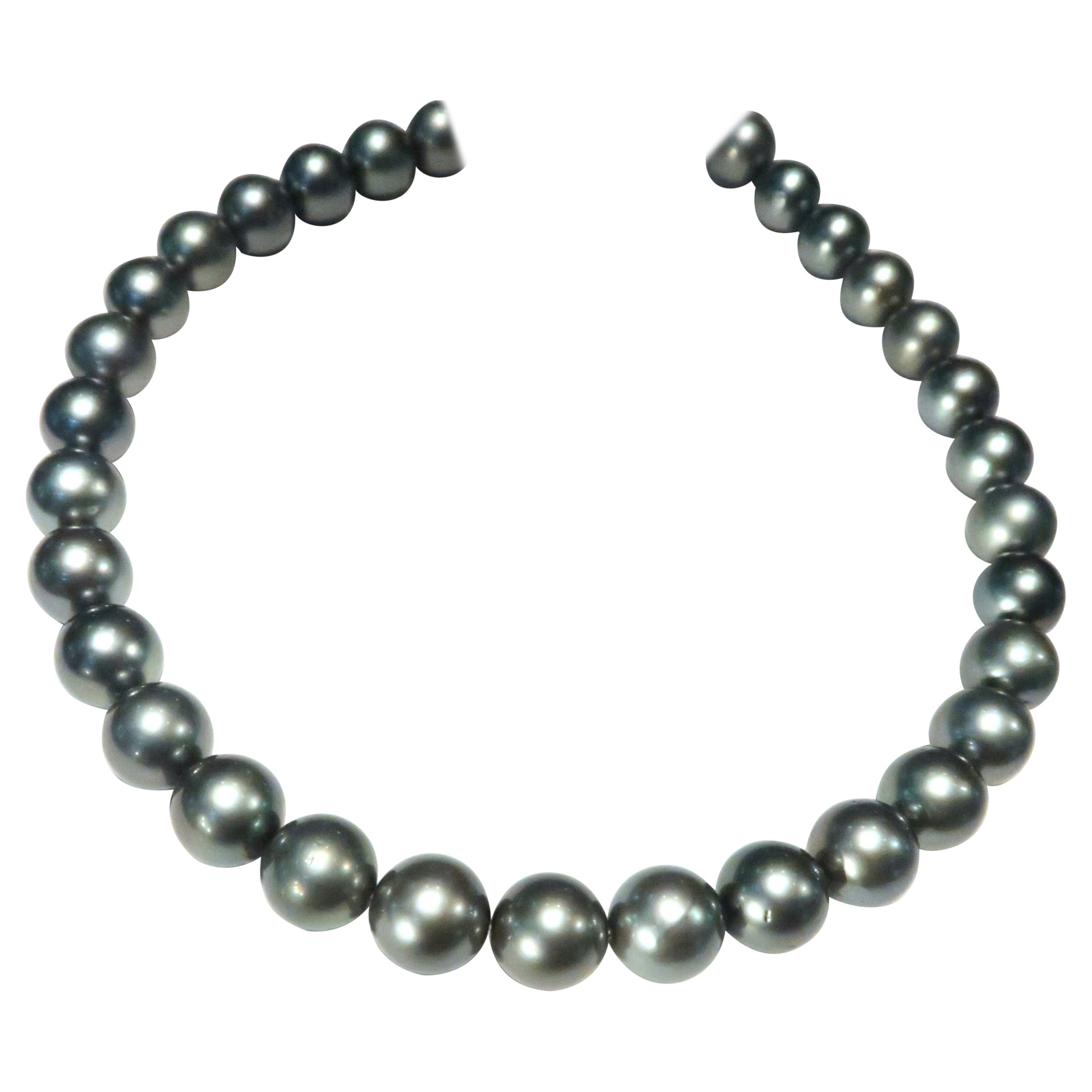 Stackable Dark Blue Tahitian Pearl Necklace For Sale