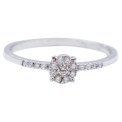 White Diamonds, 18 Karat White Gold Magic Ring