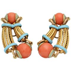 1960s Coral Turquoise Textured Gold Unusual Buccaneer Large Earclips
