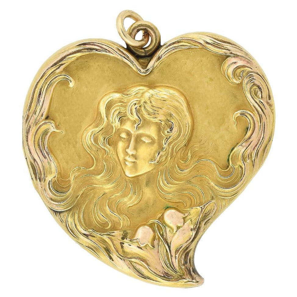 Victorian 14kt Repousse Witch's Heart Locket Pendant