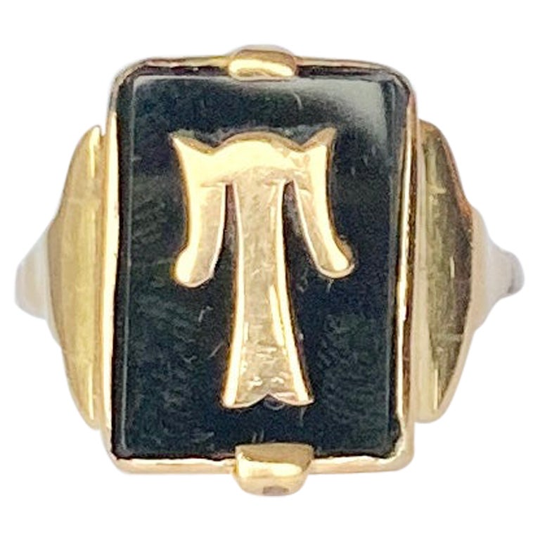 Art Deco Onyx and 9 Carat Gold Initial Ring