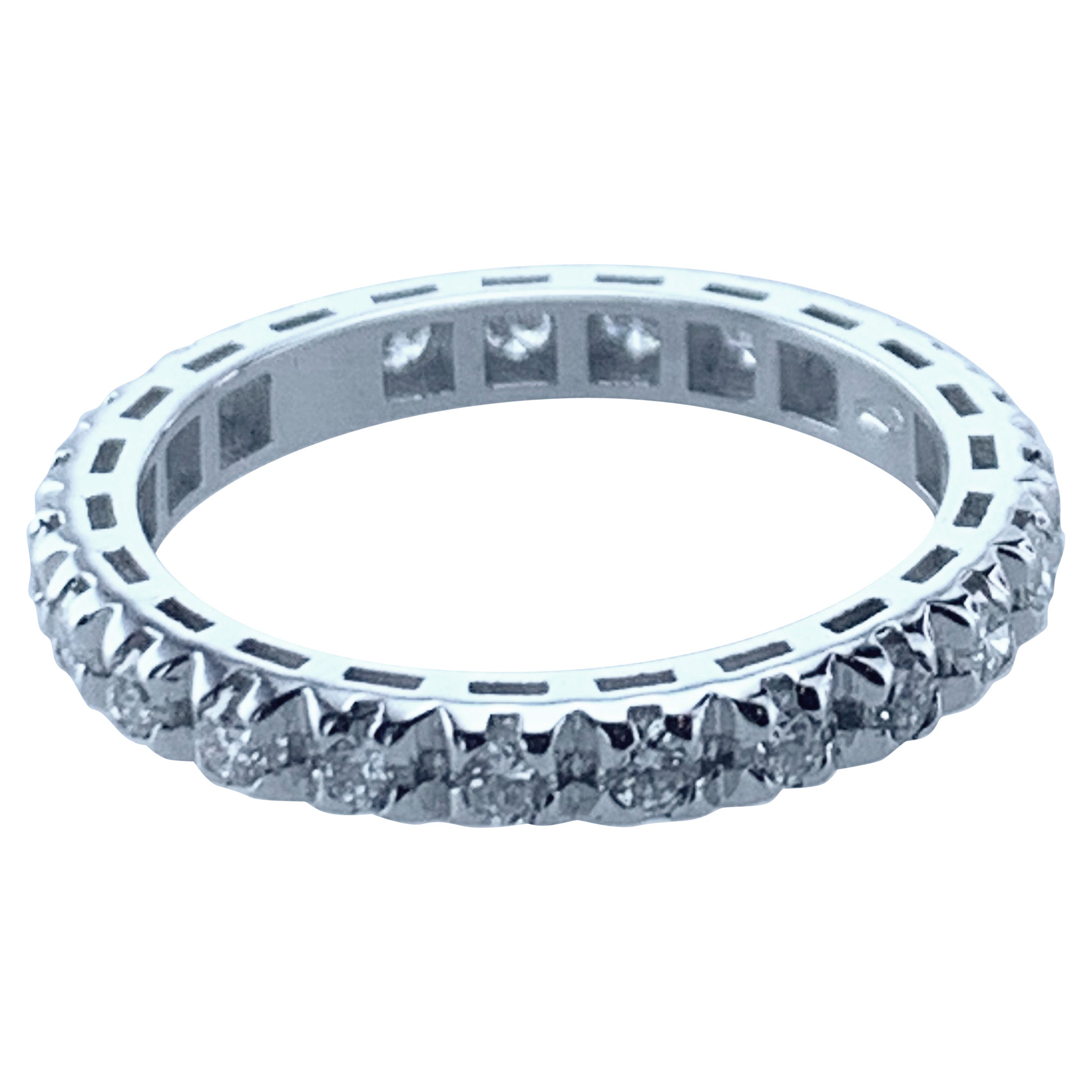 Certified HRD Antwerp 0.75 Carat Diamond 18Kt White Gold Eternity Unisex Ring