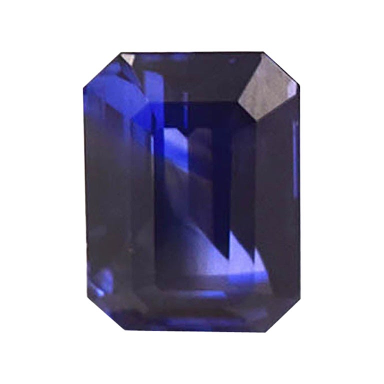 GIA Certified 8.06 Madagascar Blue Sapphire For Sale
