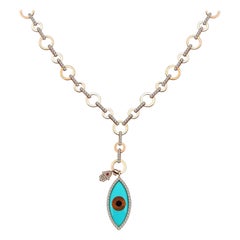 Collier à maillons en or rose 18 carats avec mini breloques Hamsa œil maléfique en turquoise et diamants