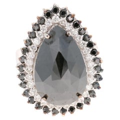 11,43 Karat Schwarzer und weißer Diamant 18 Karat Weißgold Cocktail-Ring