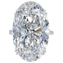 Eccezionale anello con diamante ovale da 14 carati certificato GIA VVS2