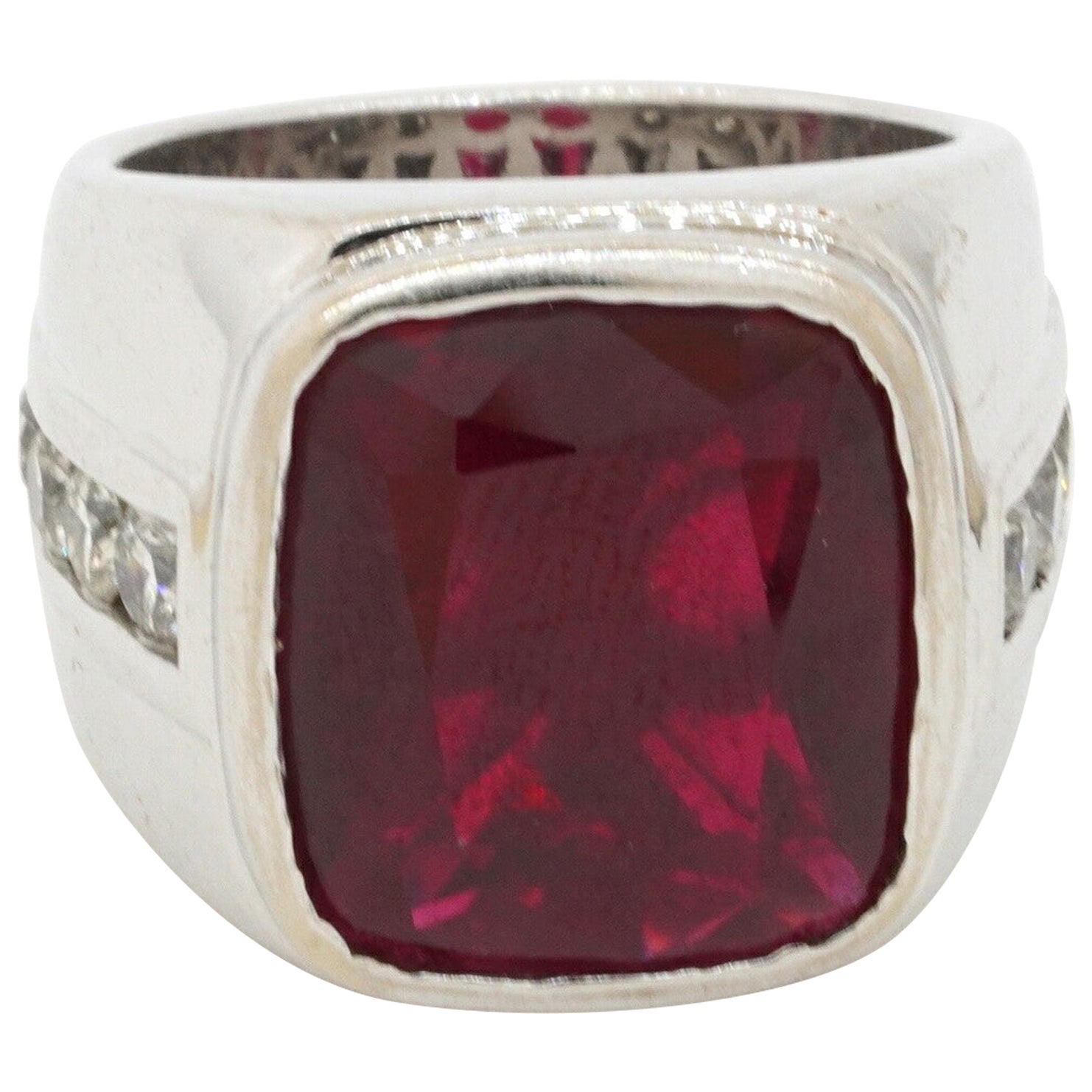 14K WG 13.20ct VS Diamond & Synthetic Ruby Men's Ring For Sale