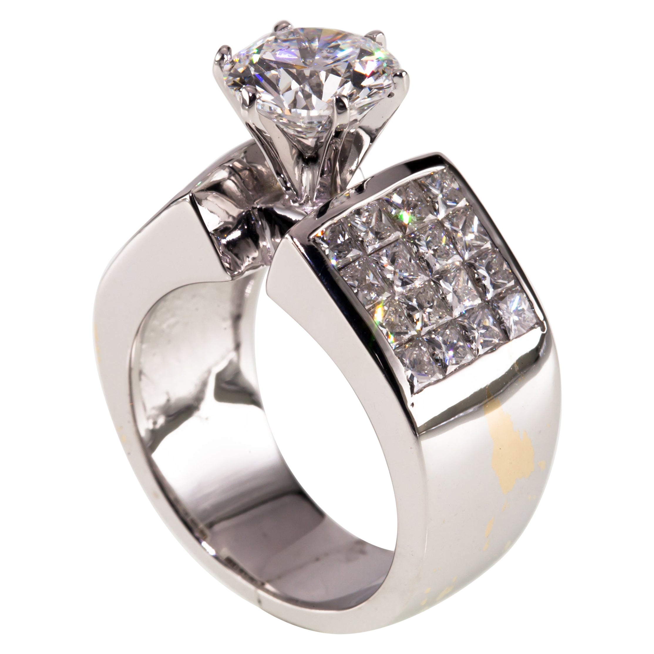 Bague solitaire en diamant rond de couleur D de 1,71 carat avec accents princesse