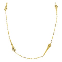 French Victorian 18 Karat Yellow Gold Floral Link Chain Necklace