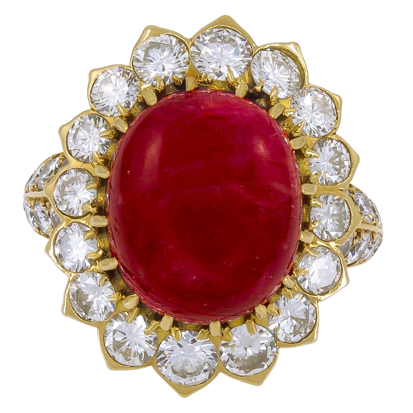 Van Cleef & Arpels Paris 1960s Vintage Cabochon Ruby Diamond Ring