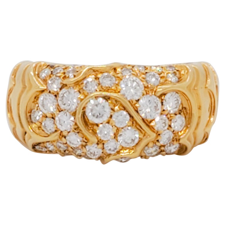 Estate Marina B White Diamond Ring in 18k Yellow Gold at 1stDibs