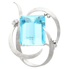 Vintage 24.67 Carat Aquamarine and Diamond and White Gold Brooch