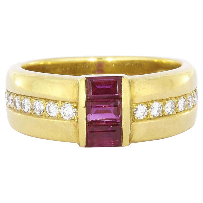 Diamond Ruby Chain Ring For Sale at 1stDibs