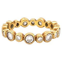 Round Brilliant Cut Diamond 18 Karat Gold Band Ring