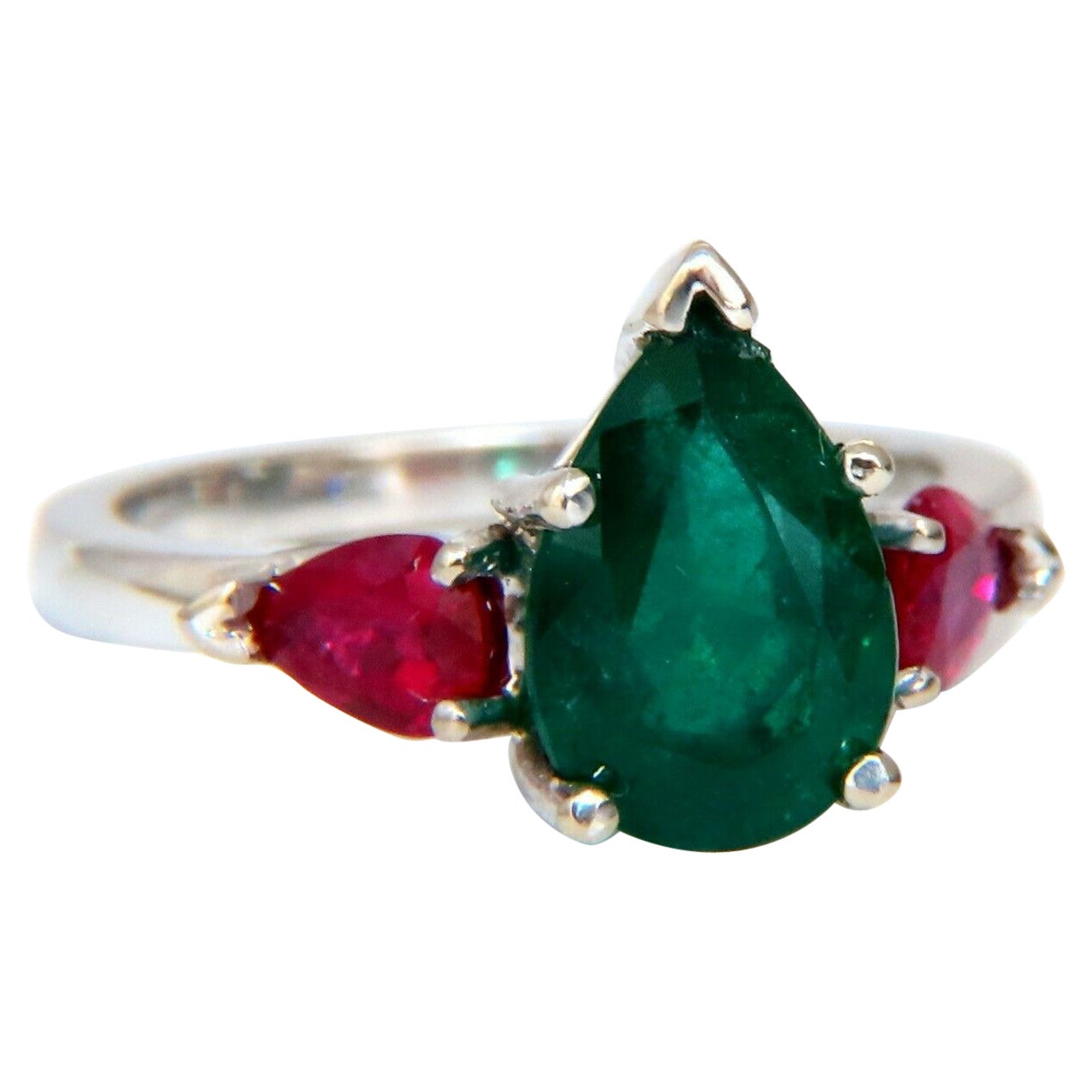 3.01ct Natural Pear-Shaped Emerald Cut Emerald Ruby Ring 14kt For Sale