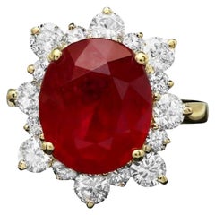 14 Karat massiver Gelbgold-Ring mit 8,40 Karat natürlichem roten Rubin und Diamant