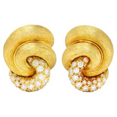 Henry Dunay 2.00 Carats Diamond 18 Karat Gold Sabi Ear-Clip Earrings