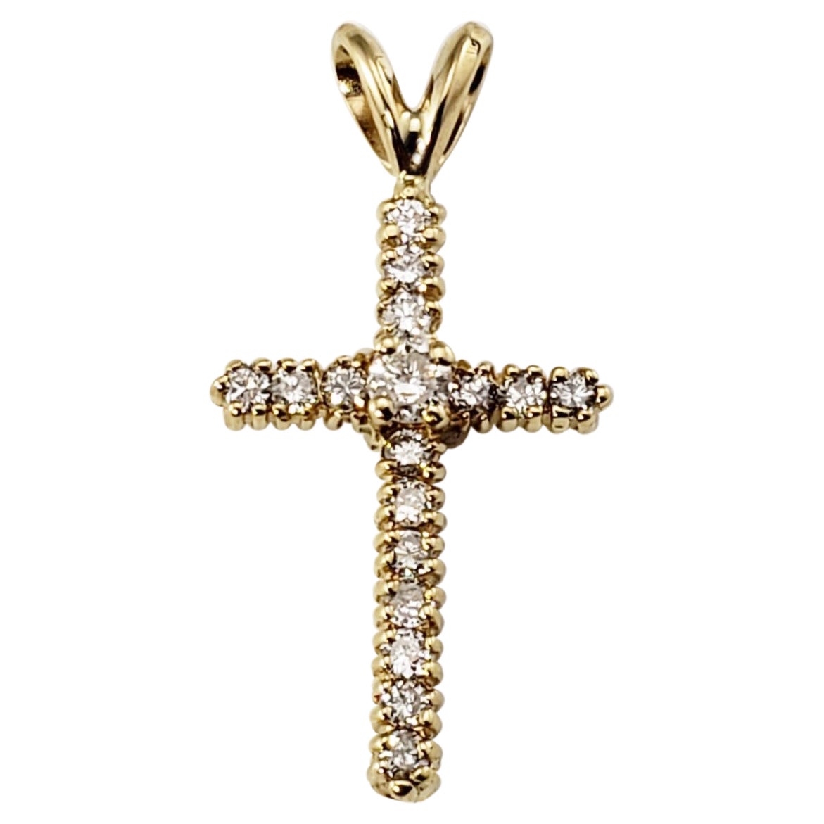 14 Karat Yellow Gold Vintage Diamond Cross Necklace For Sale at 1stDibs