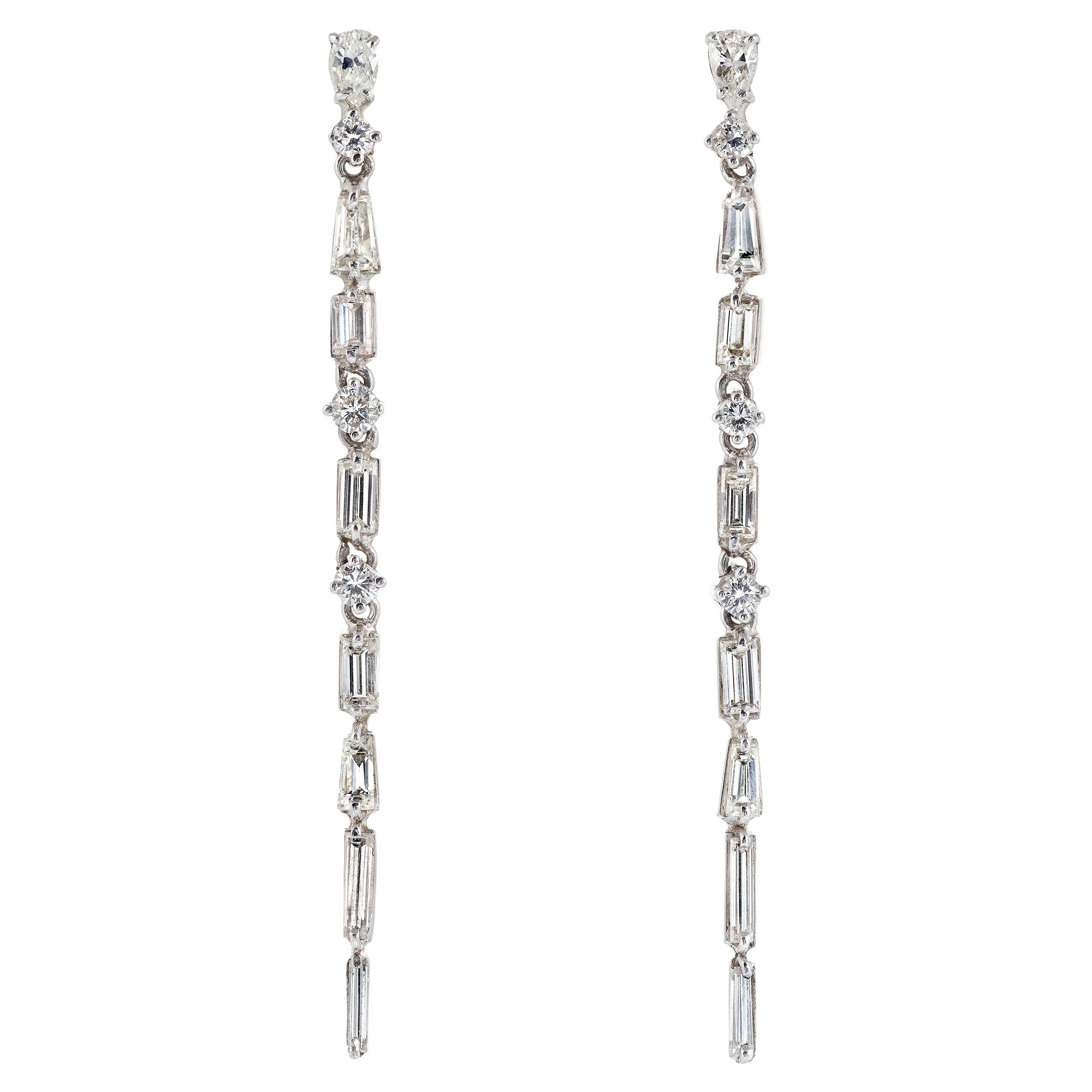 Rosior one-off Diamond Dangle Earrings set in White Gold