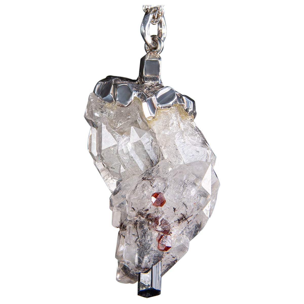 Raw Rock Сrystal Garnet Black Tourmaline Silver Necklace Natural en vente