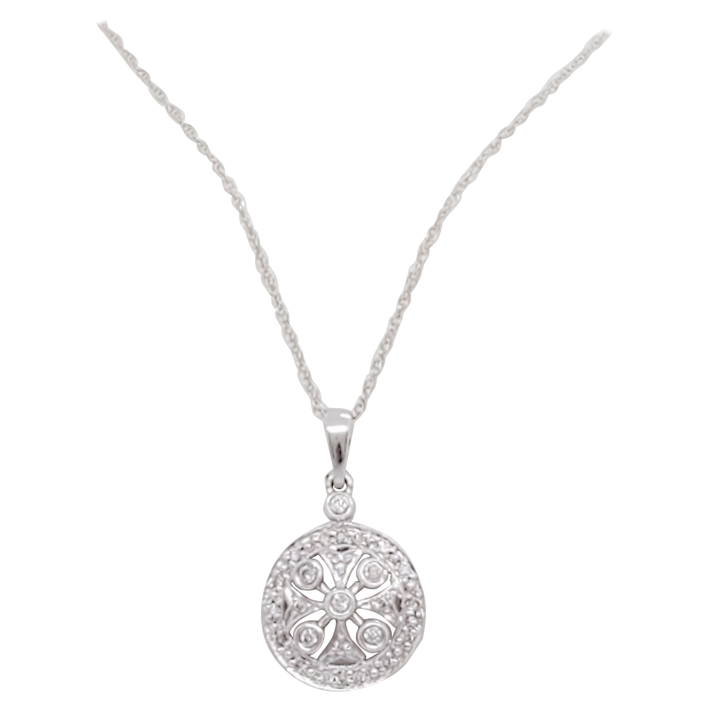 Estate Pave Diamond Circle Design Pendant Necklace in 14k Gold For Sale ...