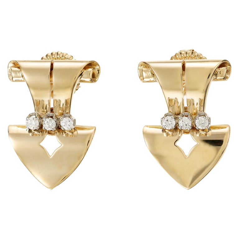 .24 Carat Diamond Yellow Gold Ribbon Earrings For Sale at 1stDibs