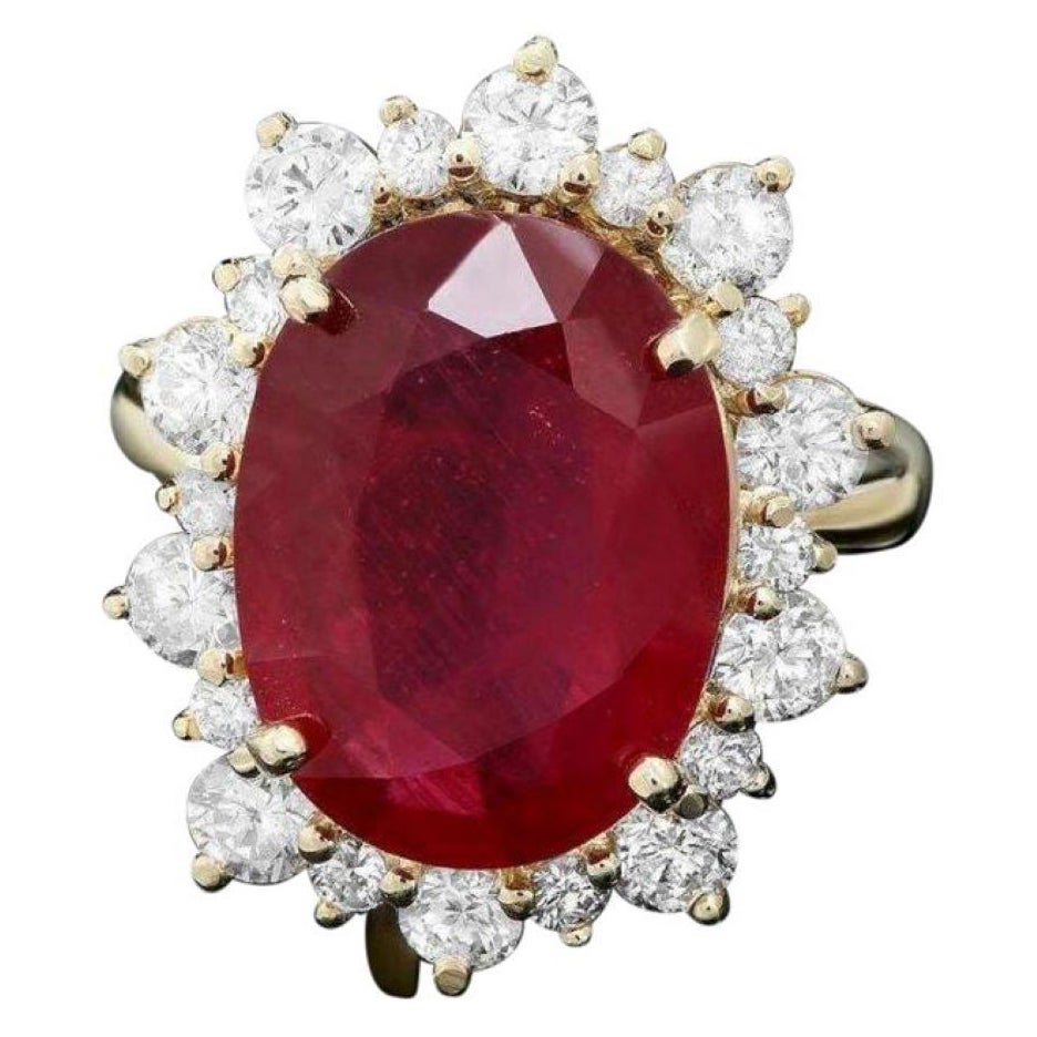 11.10 Carats Natural Red Ruby and Diamond 14K Solid Yellow Gold Ring For Sale