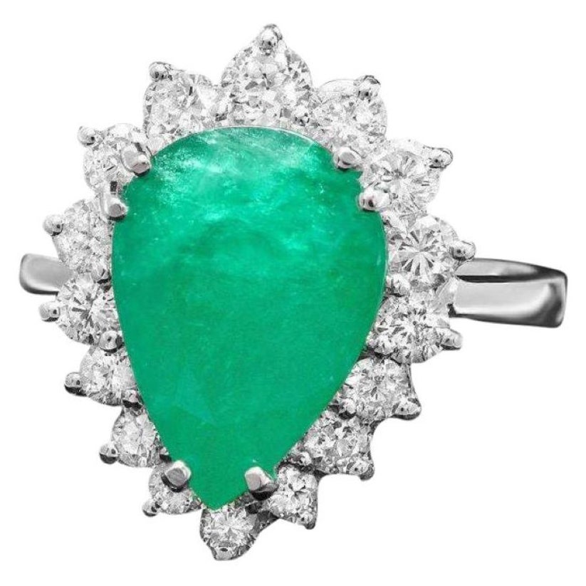 5.20 Carats Natural Emerald and Diamond 14K Solid White Gold Ring For Sale