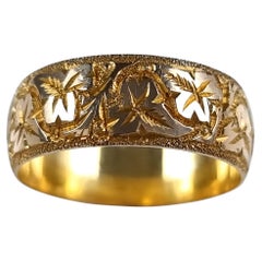 Antique 18ct Yellow Gold Foliate Engraved Keeper Ring, 1920