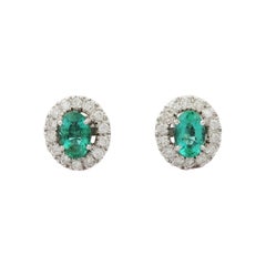 Boucles d'oreilles en or blanc massif 18 carats avec émeraude et diamant