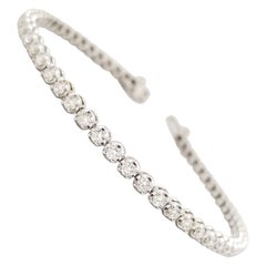 2.25 Carats Diamond Cut Buttercup Bracelet 14 Karat White Gold