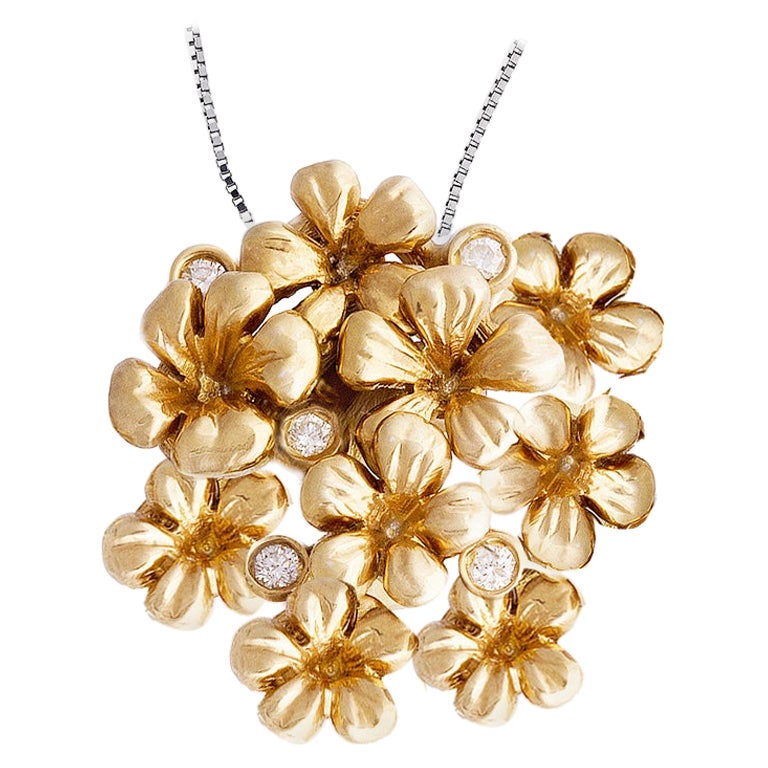 Eighteen Karat Yellow Gold Baroque Style Pendant Necklace with Diamonds