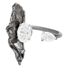 Monique Péan White Diamond and Sikhote-Alin Meteorite Specimen Ring