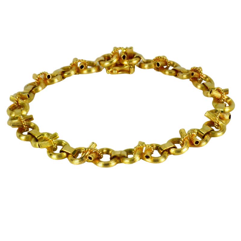 1960s 14 Karat Yellow Gold Wide Charm Link Bracelet With Rope Edge For 1960s 14 Karat Yellow Gold Wide Charm Link Bracelet With Rope Edge For
