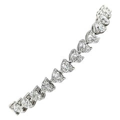 Bracciale tennis con diamanti a forma di cuore con 13,53 carati