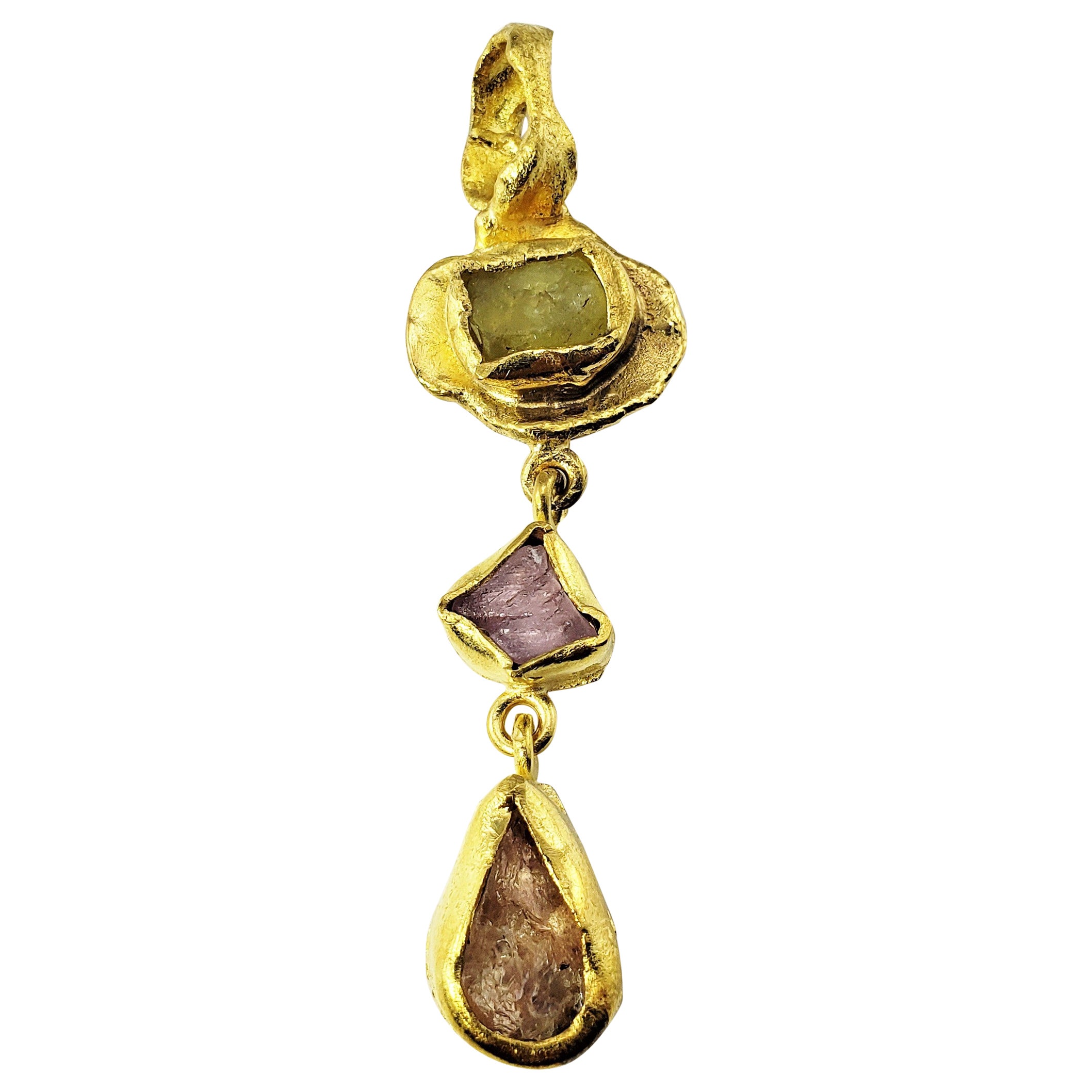 Handmade 21 Karat Yellow Gold and Glass Pendant For Sale