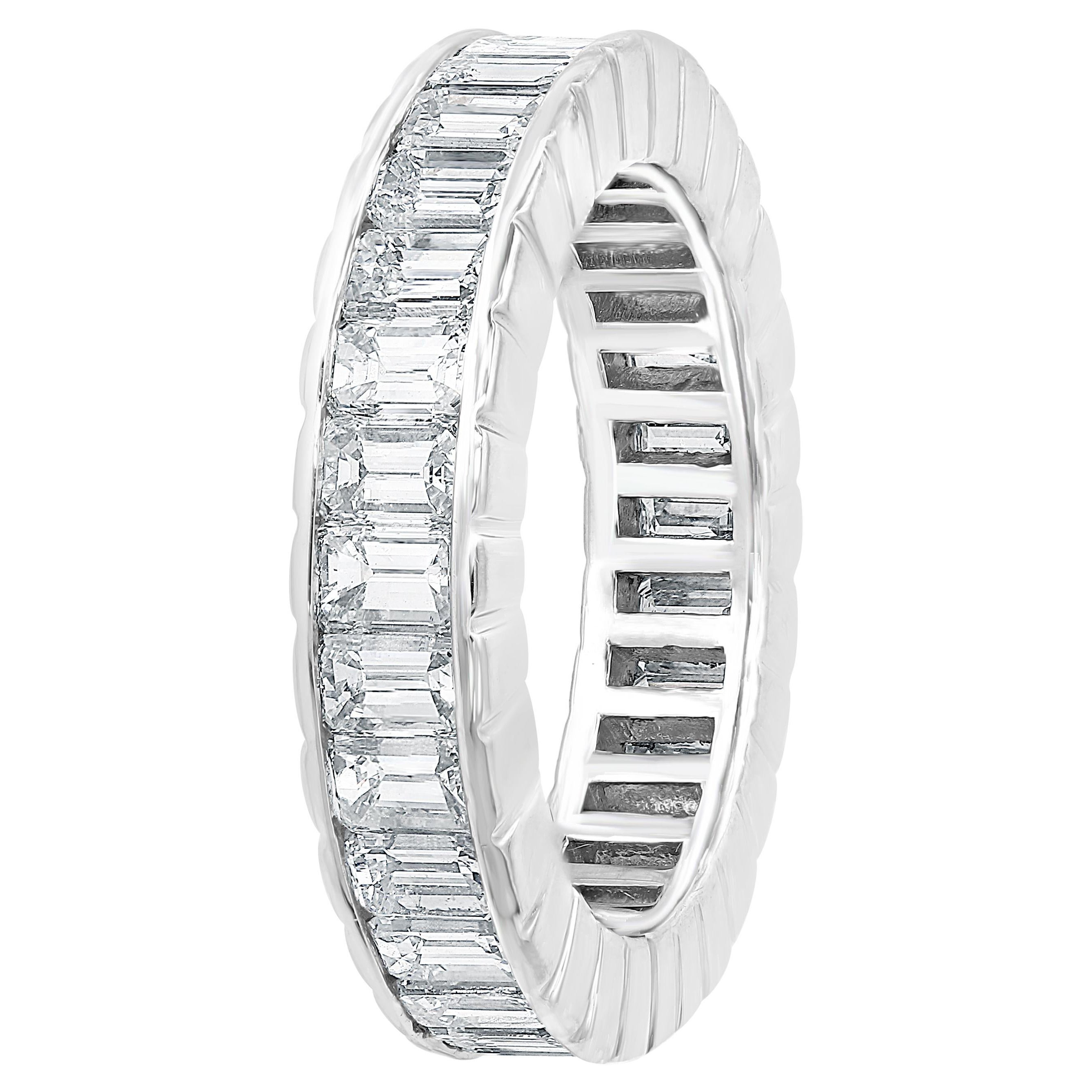 Auction - 3.01 Carat Emerald Cut Diamond Eternity Band Ring For Sale