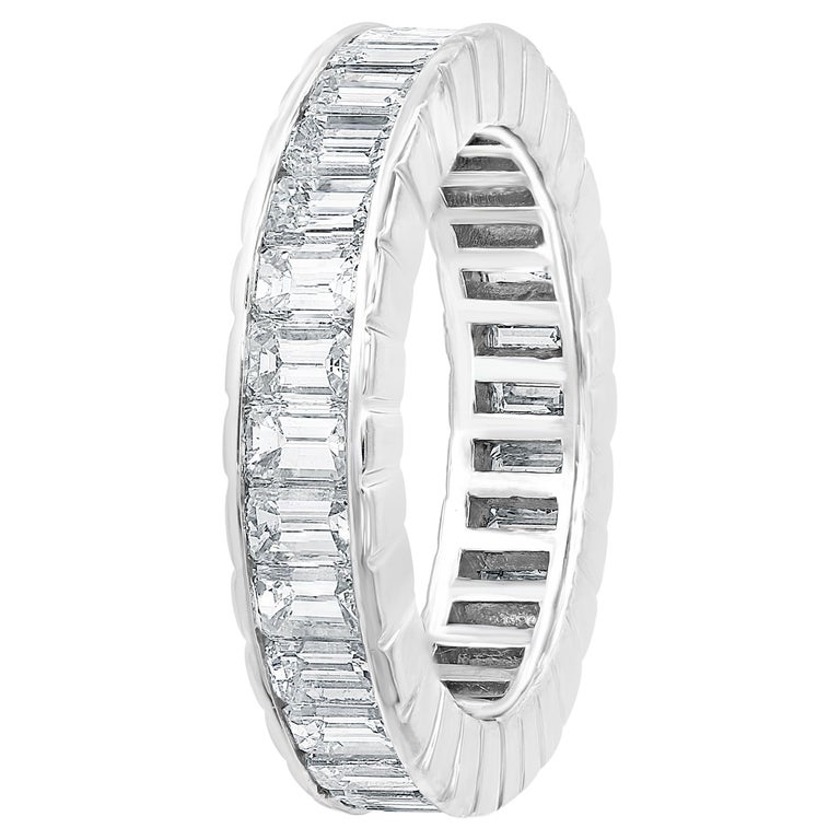 3.01 Carat Emerald Cut Diamond Eternity Band Ring For Sale at 1stDibs