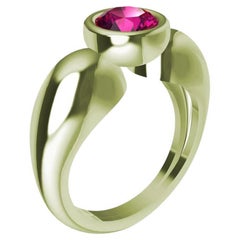 18 Karat Green Gold Round Pink Sapphire 1.09 Carat Teardrop Sculpture Ring