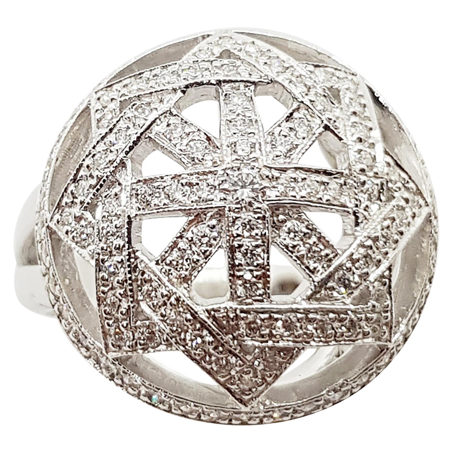 Bague en or blanc 18 carats sertie d'un diamant en vente