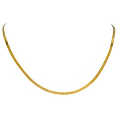 18 Karat Yellow Gold Ladies Reversible Herringbone Link Necklace, Italy 