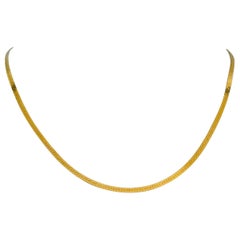 18 Karat Yellow Gold Ladies Reversible Herringbone Link Necklace, Italy