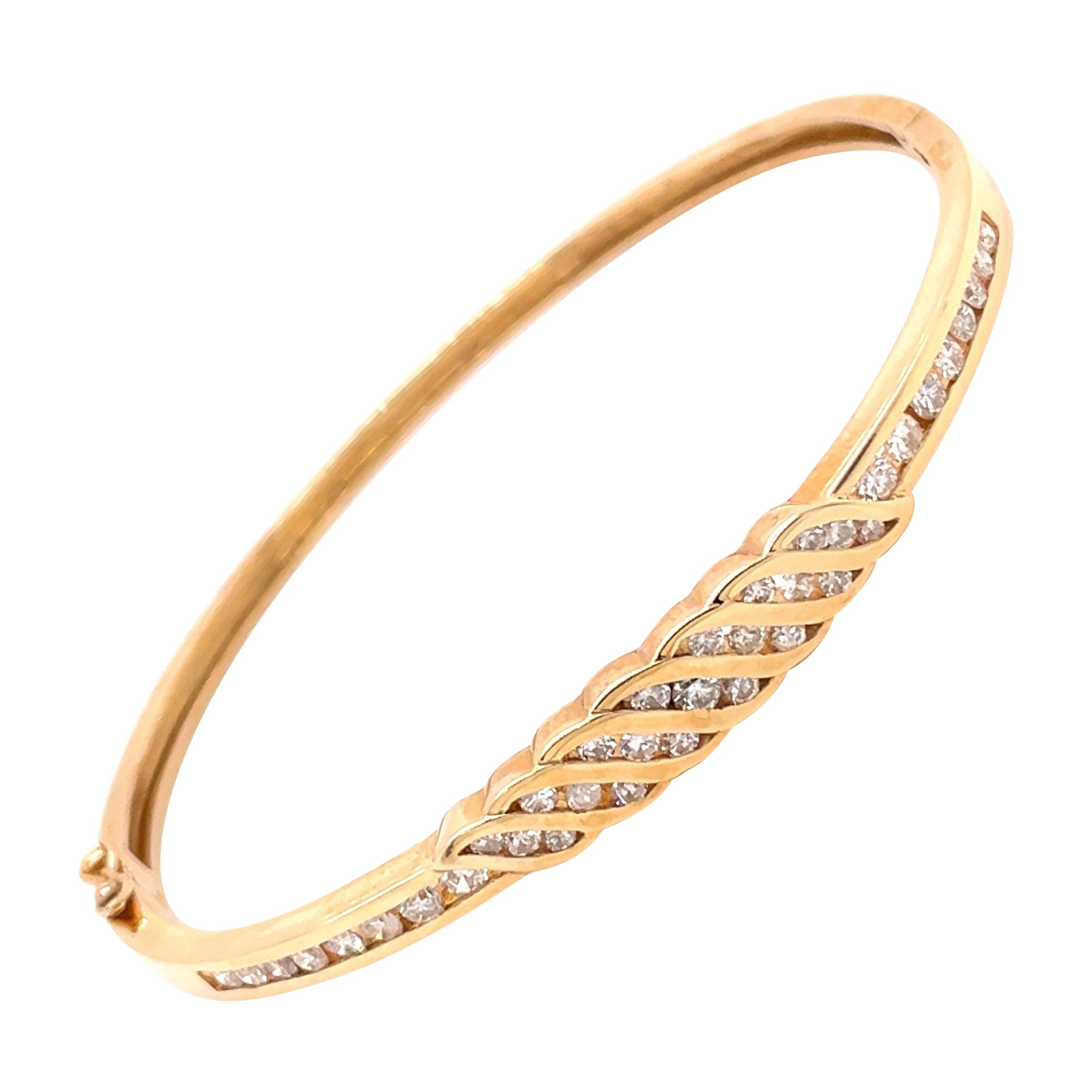 Bracelet jonc en or jaune 14 carats avec diamants en forme de canal (1,04 carat)