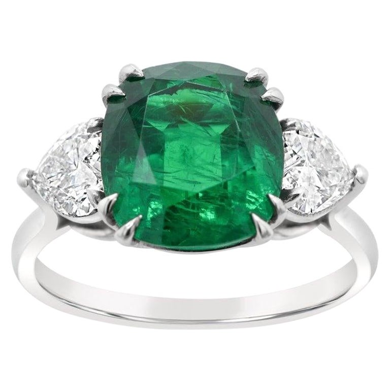 Many of our items include UK VAT at 20%. This means we may be able to remove this when you are purchasing from outside of the UK. Please message us if you would like to know about a specific item.
Material: Platinum
Ring Size: N 1/2
Emerald Weight: