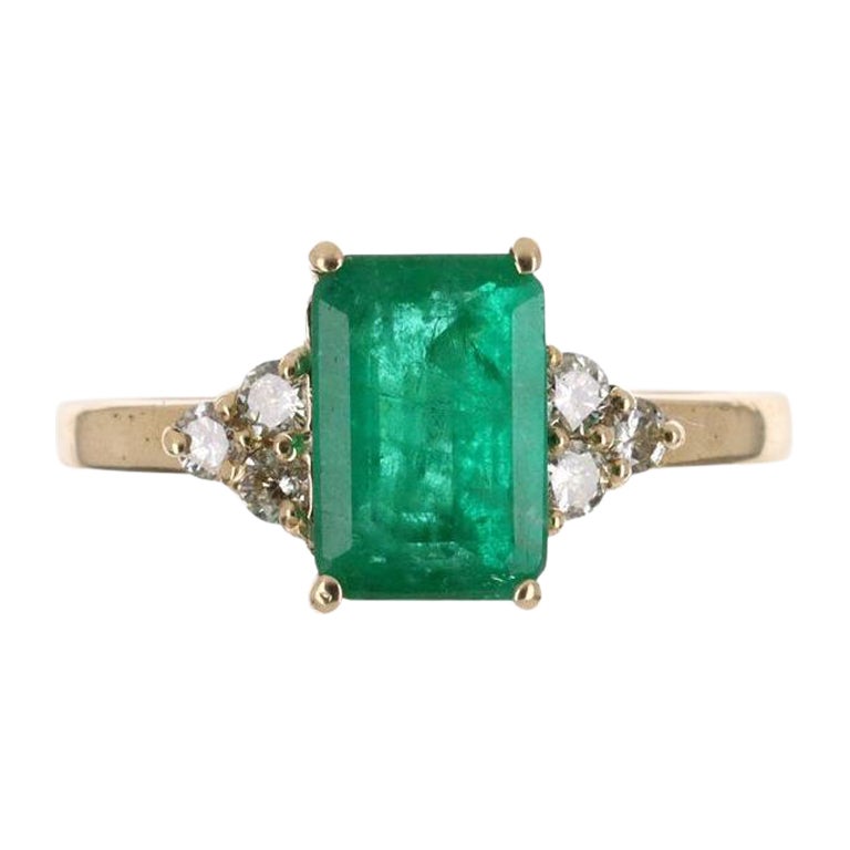 Diamond Ring with Trefoil Accents For Sale at 1stDibs