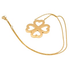 Heart Blossom Pendant Necklace in 18kt Gold