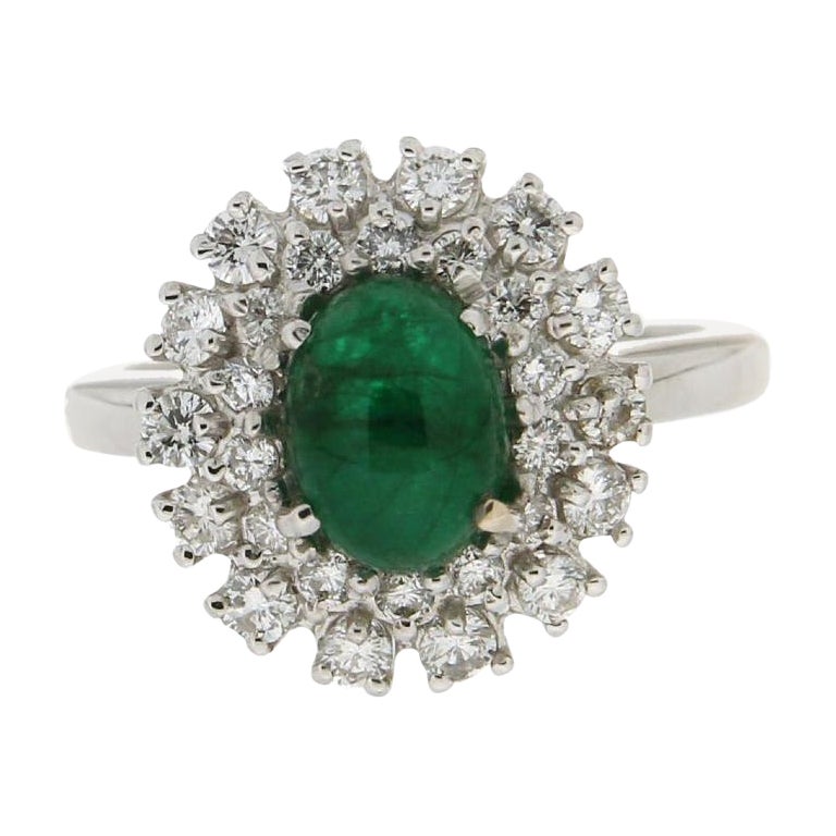 Handcraft Emerald 18 Karat White Gold Diamonds Cocktail Ring