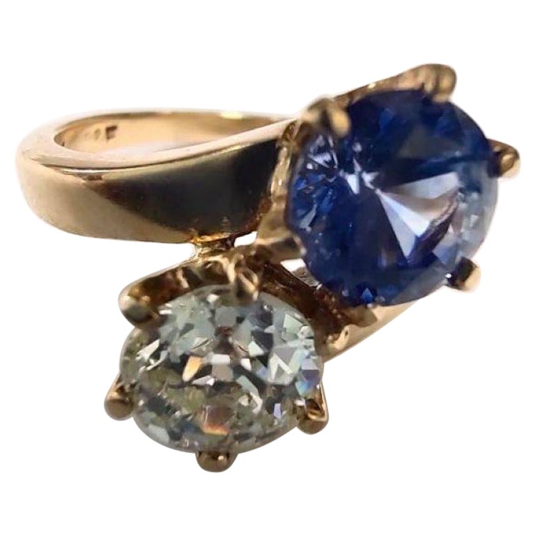 GIA .76ct Old Euro Diamond Bypass Ring .85ct Natural Sapphire Solid Gold Ring For Sale