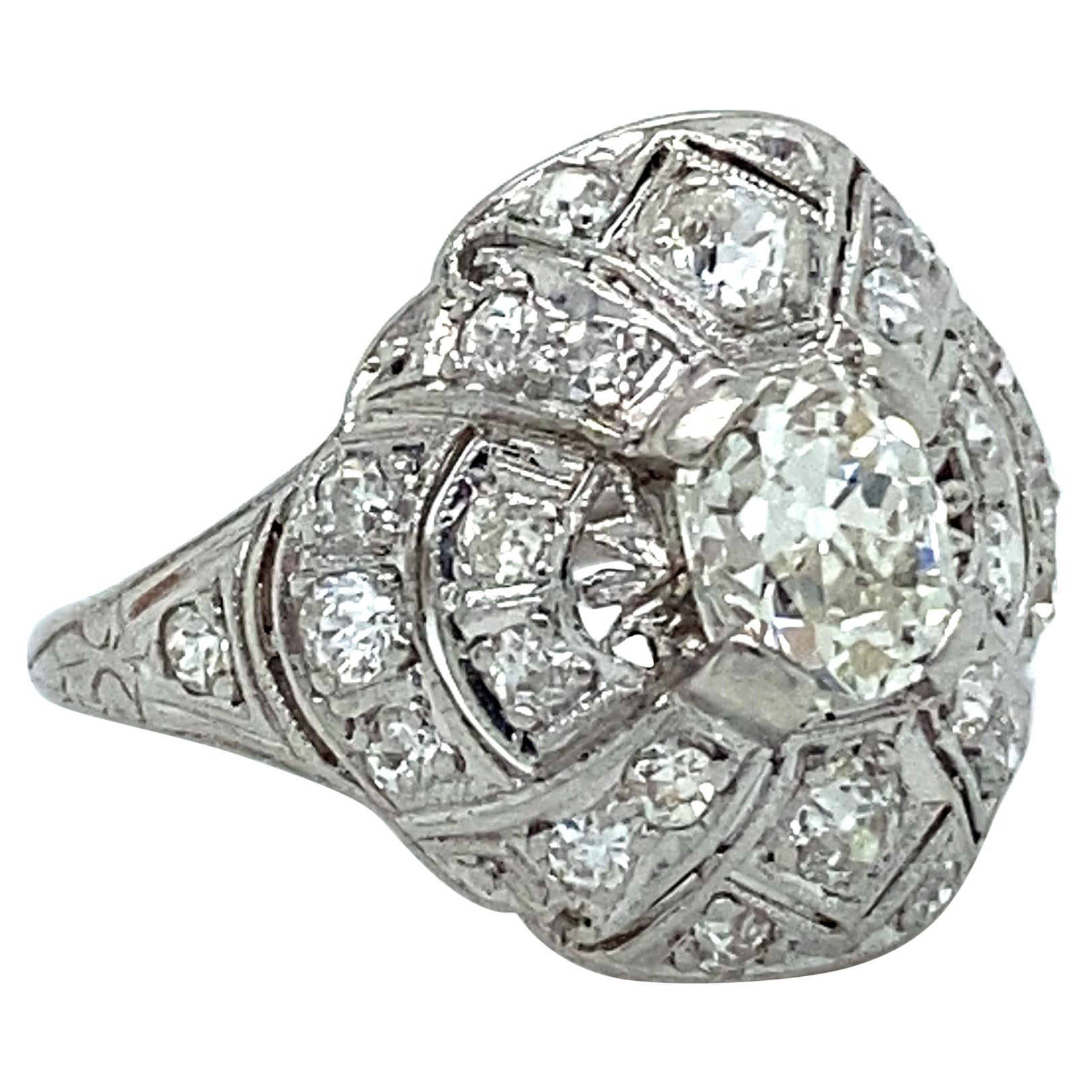 Gorgeous Art Deco Vintage Platinum Diamond Cluster Ring Wedding Ring For Sale