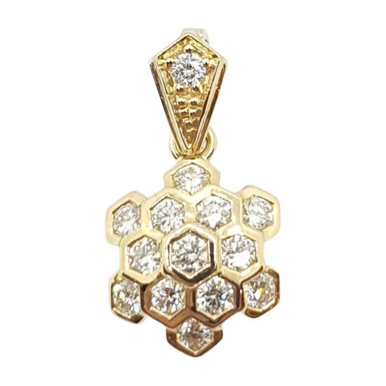 Diamond Honeycomb Pendant Set in 18 Karat Gold Settings For Sale
